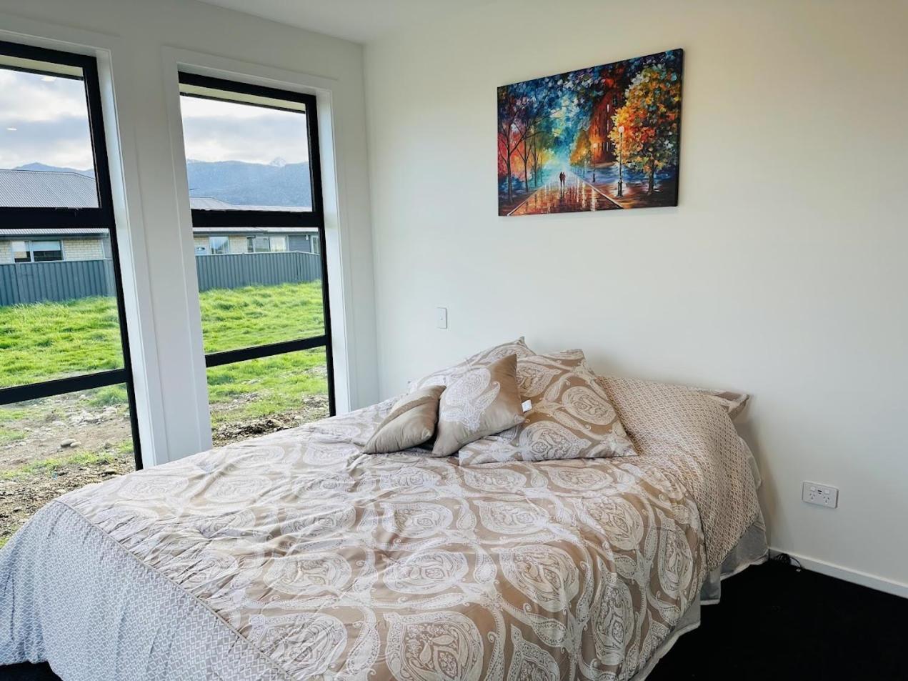 Holiday Home In Beautiful Te Anau Eksteriør bilde