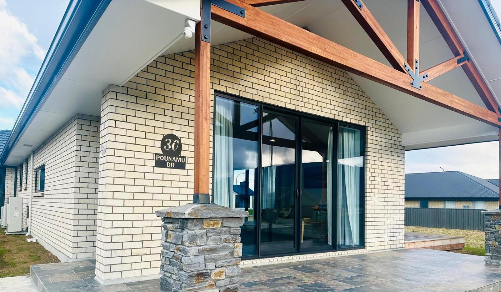 Holiday Home In Beautiful Te Anau Eksteriør bilde